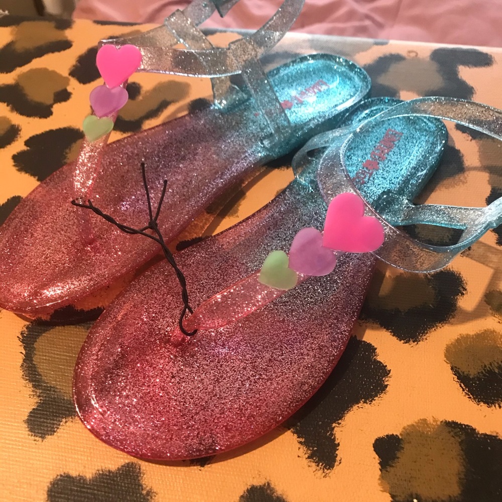 Limited too thong sandals